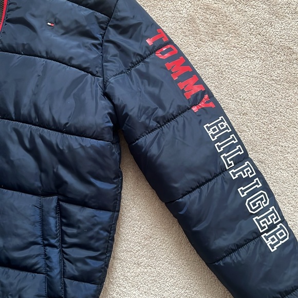 TH boy puffer coat - Picture 3 of 9